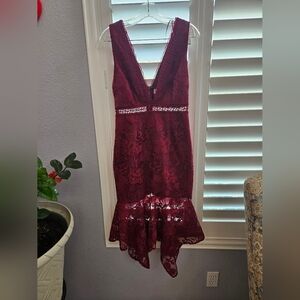 Love Triangle Elegant Burgundy Lace Dress Size 10